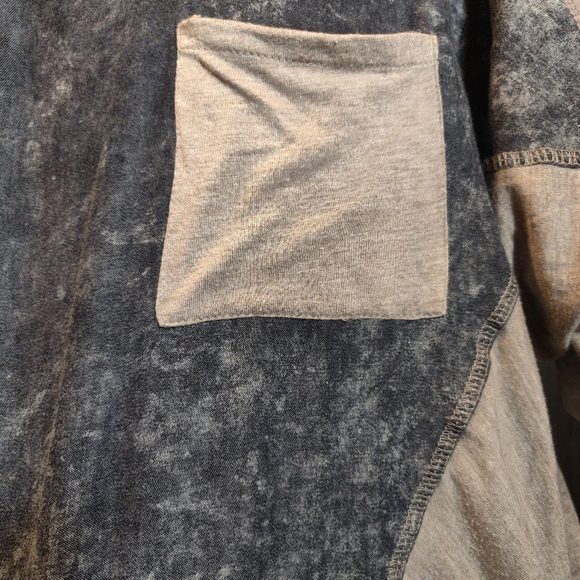 LAST CHANCE Akira Loose Fit Bat Wing Top - Picture 7 of 16